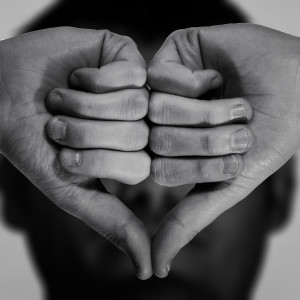 mani cuore